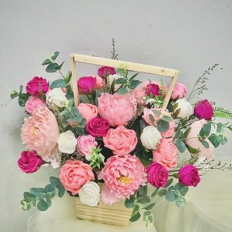 Lẵng hoa giấy handmade hồng