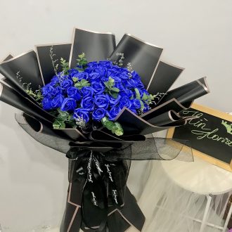 Bó hoa sáp xanh dương 50B