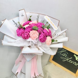 Hoa giấy handmade màu hồng