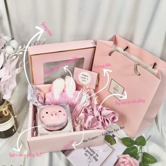 Set quà tặng bạn gái màu hồng