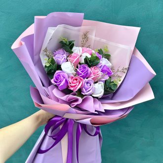 Bó 18 hoa sáp tím hồng