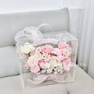 Box hoa trong suốt hồng trắng