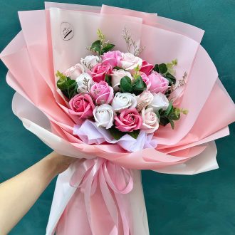 Bó 18 hoa sáp tone hồng