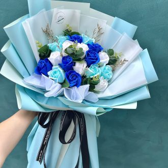 Bó hoa hồng sáp xanh dương 18B