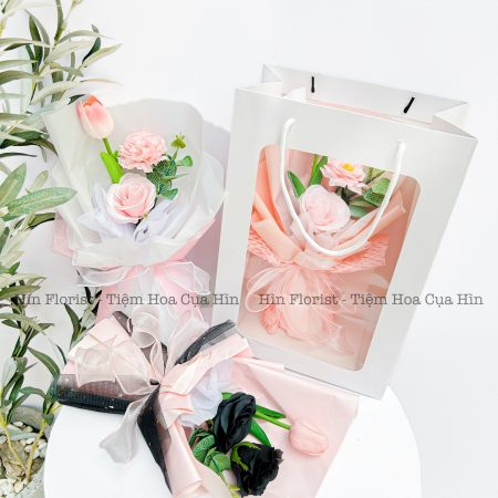 Bó hoa sáp mix tulip búp