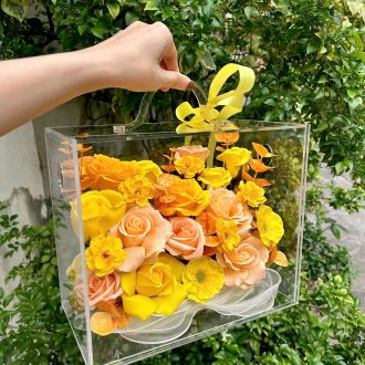 Hộp hoa sáp tone vàng cam