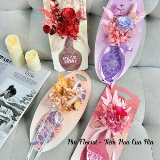 Thẻ bìa 1 hoa sáp mix hoa khô