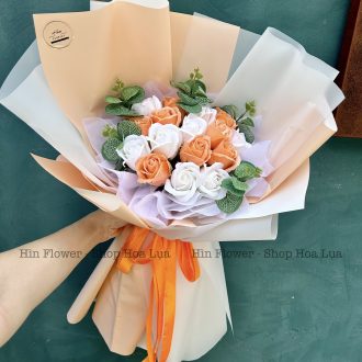 Bó hoa sáp mix cam trắng 16B