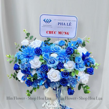 Bình hoa sáp mix lụa xanh