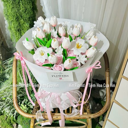 Bó hoa hồng sáp mix tulip 40B