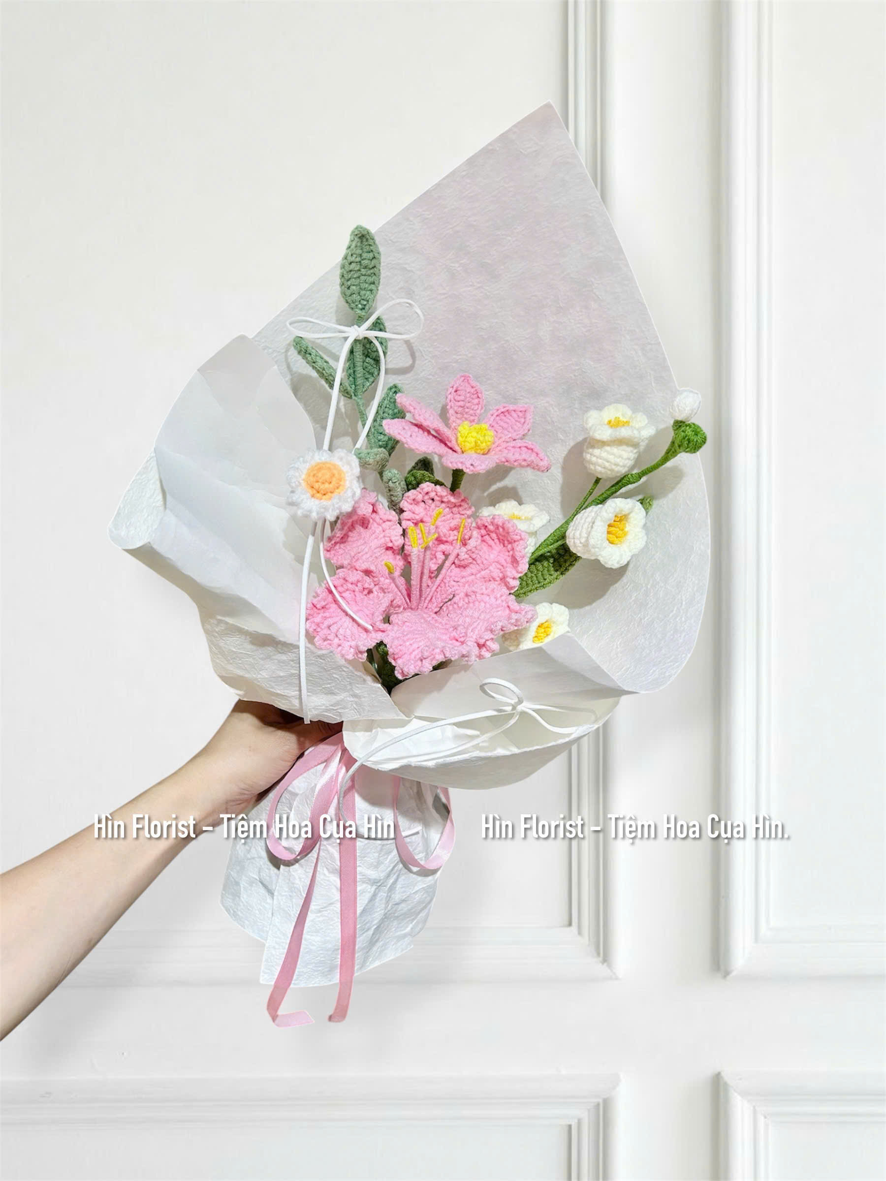 Bó hoa móc len nhỏ xinh Bó hoa móc len nhỏ xinh