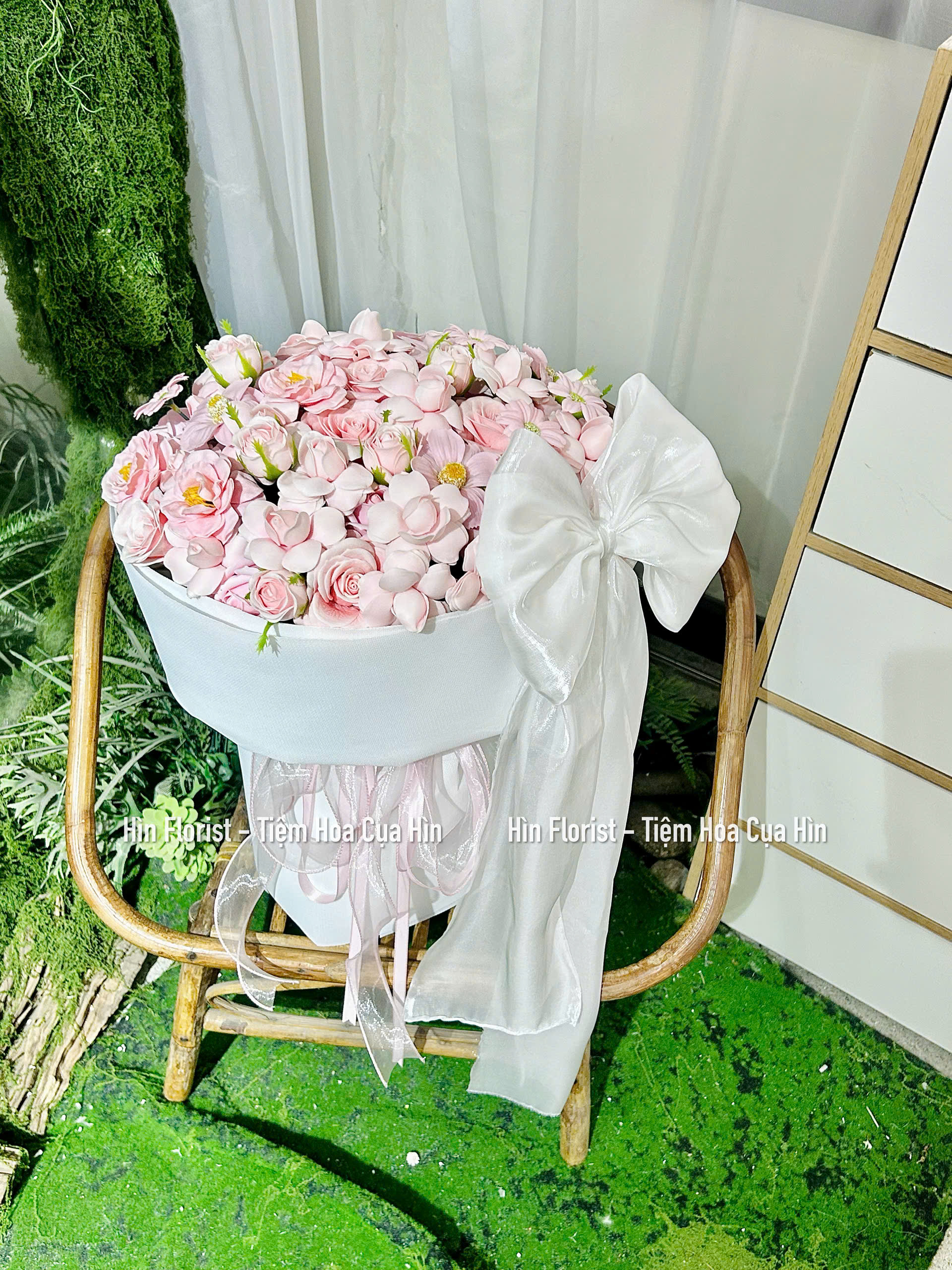 Bó hoa sáp mix tỷ muội 60B Bó hoa sáp mix tỷ muội 60B