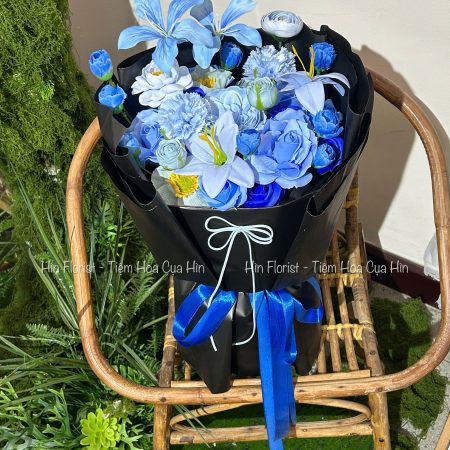 Hoa sáp điểm hoa lụa xanh