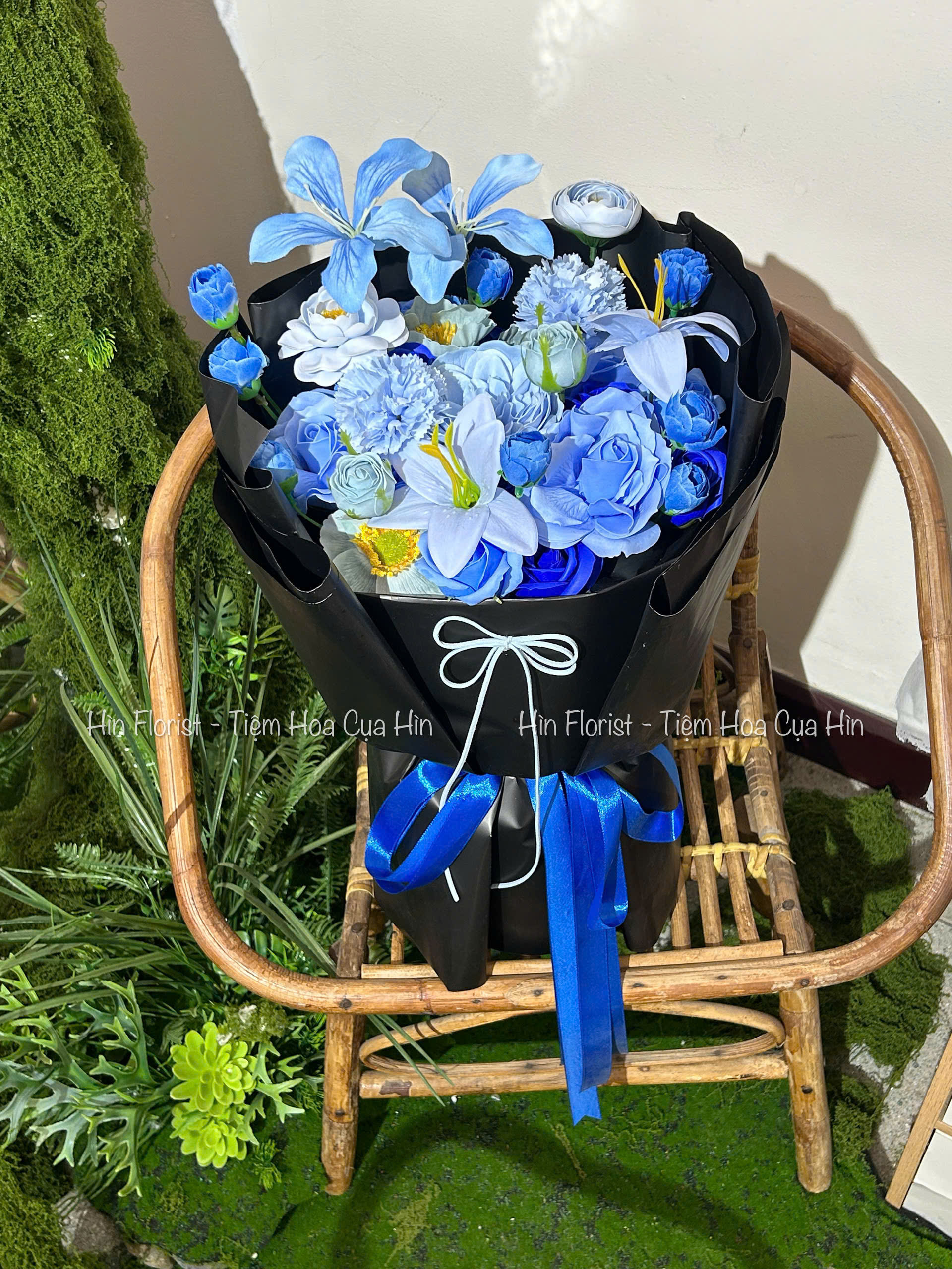 Hoa sáp điểm hoa lụa xanh Hoa sáp điểm hoa lụa xanh
