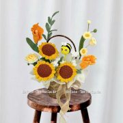 Giỏ hoa len hướng dương nhỏ