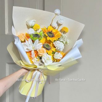 Hoa sáp mix lụa vàng cam