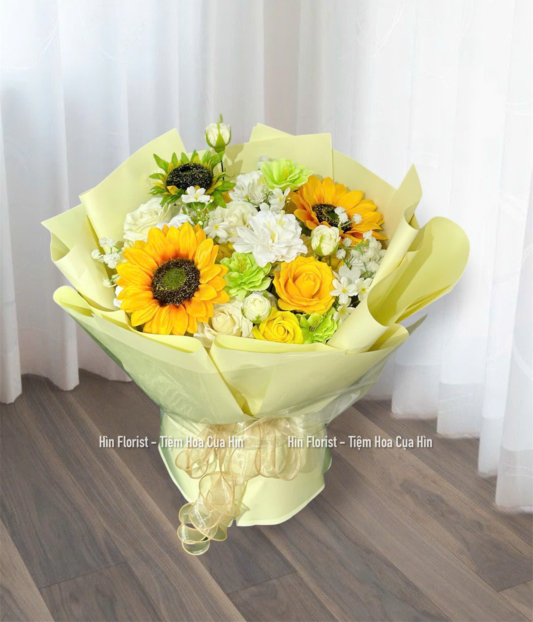 Hoa sáp mix lụa vàng xanh Hoa sáp mix lụa vàng xanh