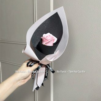 Bó 1 hoa sáp hồng đen