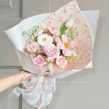 Bó hoa sáp hồng hello kitty